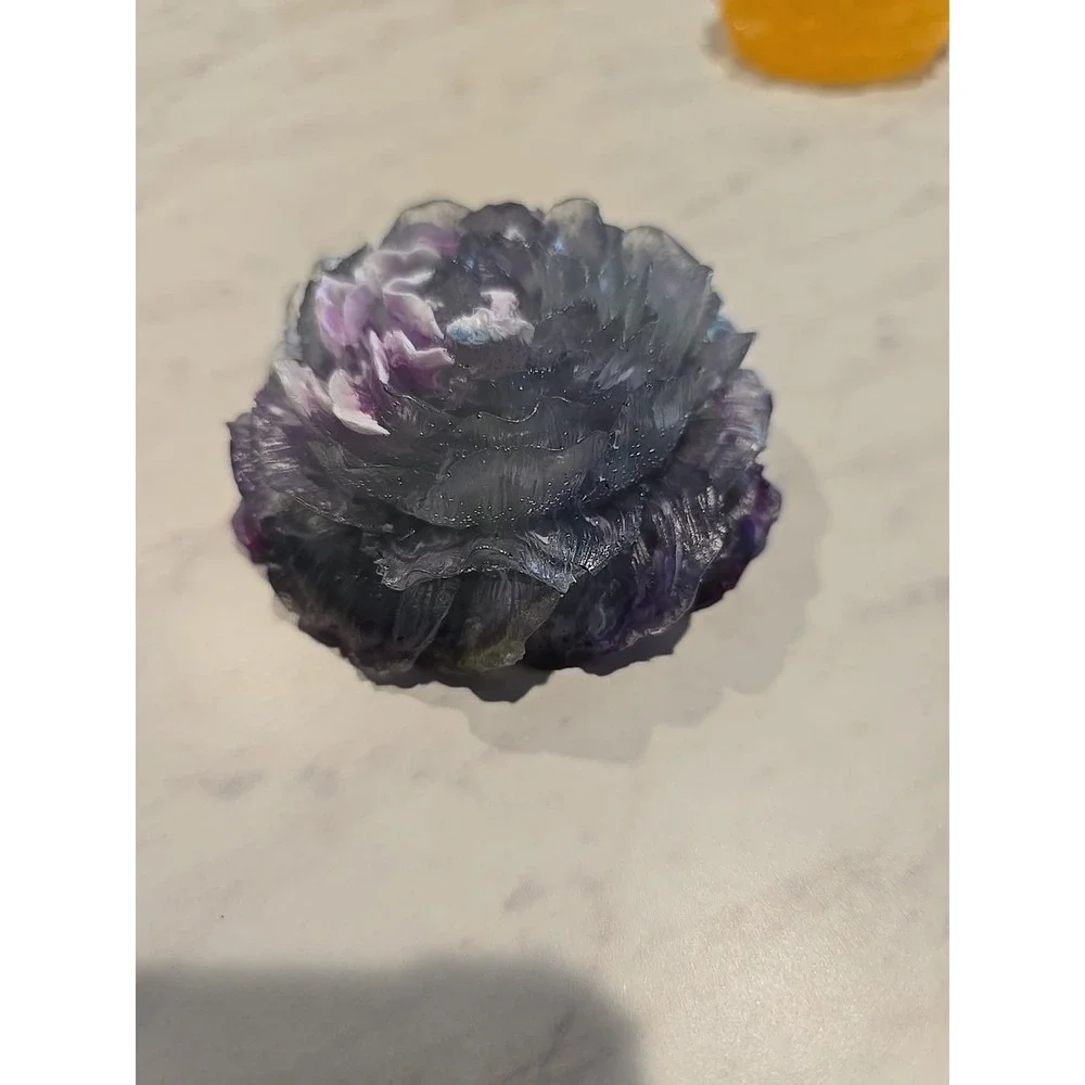 Resin Flower‎ White Clear Multi Colored Resin. 567